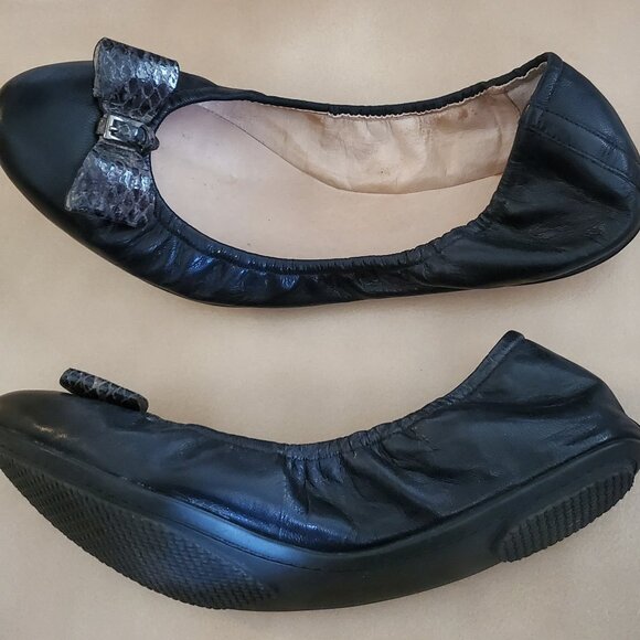 Levity Black Leather Ballet Flats w/ Snakeskin Bow - Size 10 - Picture 12 of 12